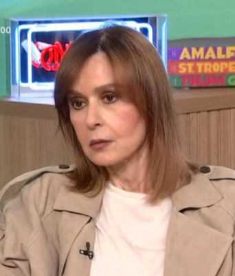 Κάτια Δανδουλάκη: Όταν ακούω τραγούδια της Mαρινέλλας τα κλείνω, με πονάει τόσο πολύ που το αναβάλλω