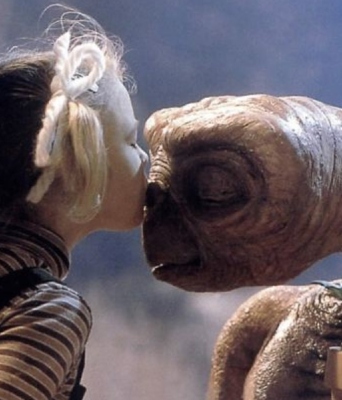 9 κορυφαίες ταινίες με εξωγήινους που πρέπει να δείτε