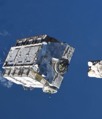 ΗΠΑ: Αντικείμενο που διαπέρασε την οροφή σπιτιού στη Φλόριντα προερχόταν όντως από τον Διεθνή Διαστημικό Σταθμό, επιβεβαιώνει η NASA.