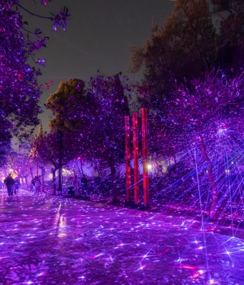 OXI AKOMA-Ποιο είναι το πρόσωπο πίσω από το φωτεινό πάρκο στο Πεδίον του Άρεως; 