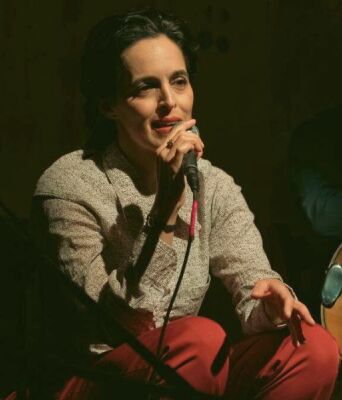 Τα «Τραγούδια της Σωτηρίας» με τη Χριστίνα Μαξούρη