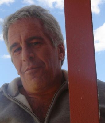 Έγγραφα του FBI για τον Τζέφρι Έπσταϊν: Ζητούσε ανήλικα κορίτσια με συγκεκριμένα χαρακτηριστικά και απαιτούσε ταυτότητες για να επιβεβαιώνει την ηλικία.