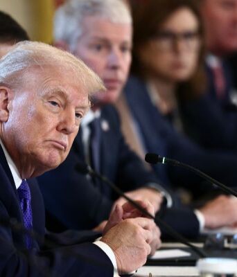 Χωρίς προηγούμενο οι απειλές Τραμπ προς συμμάχους για τη Γροιλανδία - Η ανάλυση του BBC