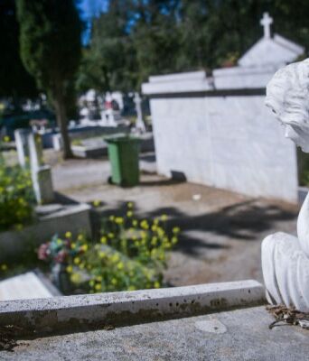 Καβάλα: Θα γίνει εκταφή 150 σορών - Δεν έχουν αποσυντεθεί λόγω κορονοϊού εδώ και 5 χρόνια