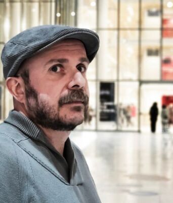 Γιώργος Θάνος: Η ανάγκη να εκσυγχρονιστούμε δεν άφησε την λογοτεχνία τρόμου να εξελιχθεί στην Ελλάδα