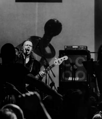 Μωρά στη Φωτιά -  Κύτταρο