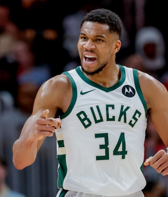 Αντετοκούνμπο: Οι πέντε υποψήφιοι μνηστήρες που κυνηγούν το «χρυσό» deal με τον Greek Freak