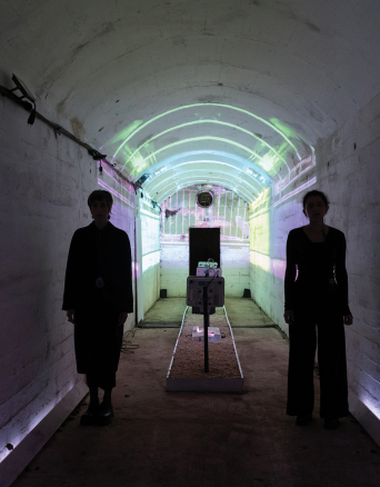 Athens Voice 877 - Αφροδίτη Παναγιωτάκου, Μανώλης Μανουσάκης