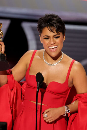 Αριάνα Ντε Μπόουζ | Όσκαρ 2022