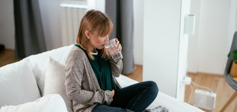 Έρευνα: Εξέταση αίματος μπορεί να προβλέψει τη νόσο του Crohn χρόνια πριν από την εμφάνιση των συμπτωμάτων