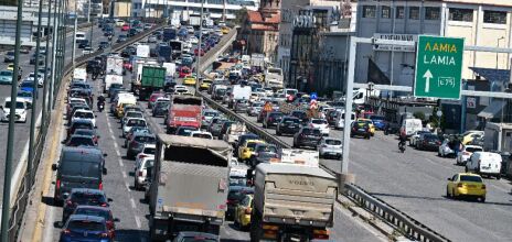 Έξοδος Πάσχα: Ιδιαίτερα αυξημένη η κίνηση στην Αθηνών- Κορίνθου