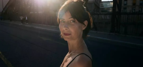 Η Joanna Dunis επανασχεδιάζει την αυτοβιογραφία