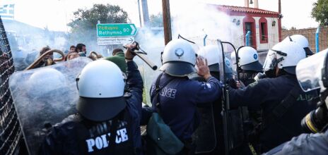 ΕΛΑΣ: Διαψεύδει τη χρήση πλαστικών σφαιρών στις αγροτικές κινητοποιήσεις στην Κρήτη