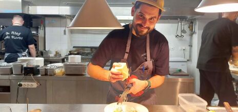 Το ολοκαίνουργιο More Φίλings στο Κουκάκι είναι ένα εστιατόριο για να περάσεις καλά