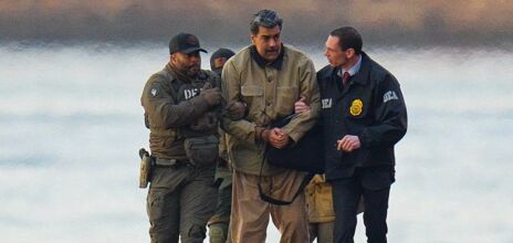 Γιατί η φόρμα του Νικολάς Μαδούρο έγινε meme; 