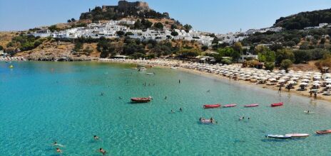 Η Ρόδος παραμένει κορυφαίος πόλος έλξης: Πάνω από 56 εκατομμύρια επισκέπτες τα τελευταία 25 χρόνια