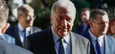 Δημήτρης Αβραμόπουλος: Στη Βουλή το αίτημα για άρση της ασυλίας του για το «Qatargate»