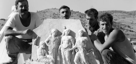 Στα Φιλιατρά παρουσιάζεται η έκθεση «Η Ελλάδα μέσα από τον φακό του Νικόλαου Τομπάζη», με υλικό από τα φωτογραφικά αρχεία του Μουσείου Μπενάκη.