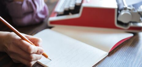 Έρευνα με πάνω από 1.600 συμμετέχοντες δείχνει ότι οι αναγνώστες αξιολόγησαν ιστορίες γραμμένες από τεχνητή νοημοσύνη ως καλύτερες από αντίστοιχες ανθρώπων 