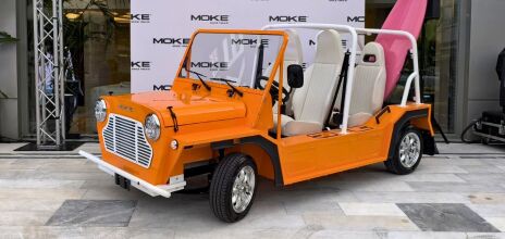 Το θρυλικό Moke, ένα εντυπωσιακό lifestyle icon επιστρέφει και στην Ελλάδα ως αμιγώς ηλεκτροκίνητο