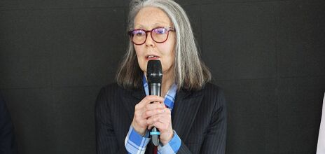 Ποια είναι η Αν Κάρσον που κέρδισε το Νόμπελ Λογοτεχνίας 2026 - Από την αρχαία Ελλάδα στη Μέριλιν Μονρόε