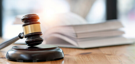 The Book Trial: Ένα βιβλίο, μία δίκη και μια ετυμηγορία