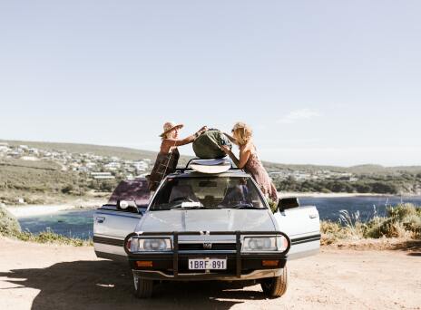 Διακοπές: Τι να βάλεις και τι όχι στη βαλίτσα πριν φύγεις για ολιγοήμερες διακοπές στη θάλασσα.