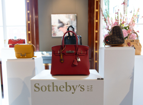 Christie’s και Sotheby’s δημοπρατούν κοσμήματα, τσάντες, αθλητικά και ρολόγια
