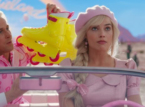 Οι ηθοποιοί Ράιαν Γκόσλινγκ και Μάργκοτ Ρόμπι ως Κεν και Μπάρμπι στην ταινία Barbie