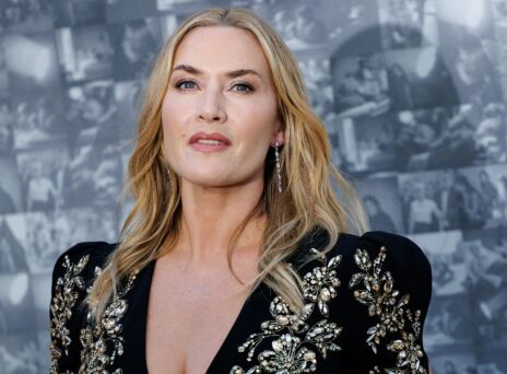 Κέιτ Γουίνσλετ: Αποκαλύπτει πώς έσωσε την ερωτική της ζωή 