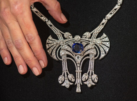 Μαρία Αντουανέτα: Πωλείται το διαμαντένιο περιδέραιο που την έφερε στο σκαμνί