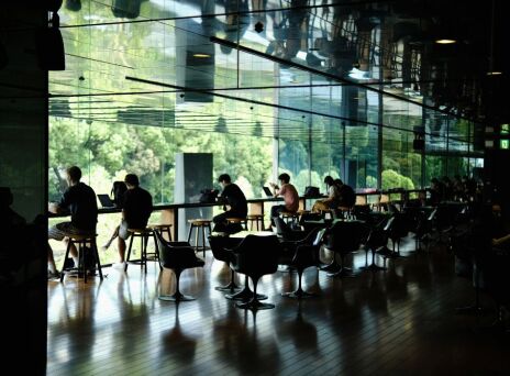 Coffee omakase: Όταν η Ιαπωνία μετατρέπει τον καφέ σε τελετουργία