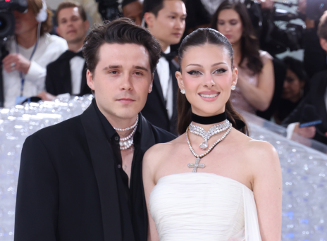 Μπρούκλιν Μπέκαμ και Νίκολα Πελτζ