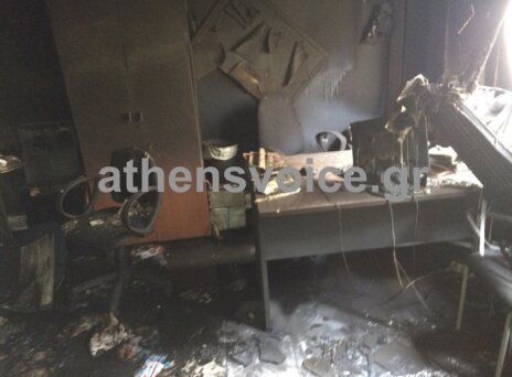 Ανακοίνωση του ΠΑΣΟΚ για τη φωτιά στα γραφεία της Athens Voice