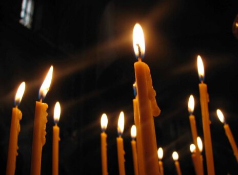 Το όμορφα κεριά, όμορφα καίγονται