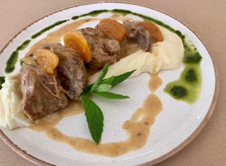 Οινομαγειρείον Κανέλλα 