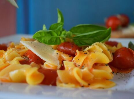 Χυλοπίτες με ντοματίνια στο τηγάνι και στη στιγμή! 