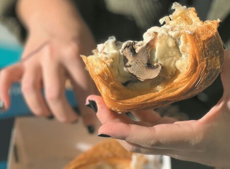 Flaked Croissanterie