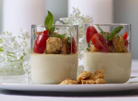 Ψητή κρέμα με blue cheese και crumble παρμεζάνας