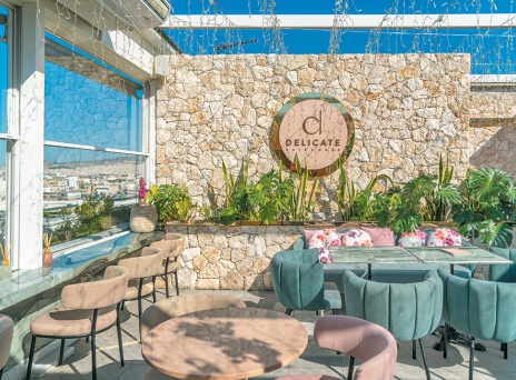 Delicate Café