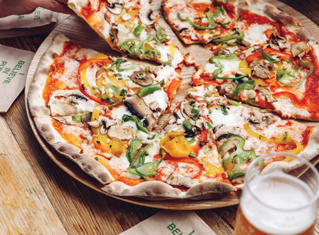 School Pizza Bar ¼