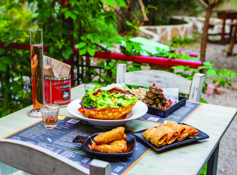 Μίμης και Άννα: Μεζεδοπωλείο όπως πρέπει