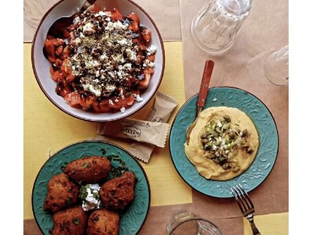 Στοά Μουσική Μπακαλοταβέρνα