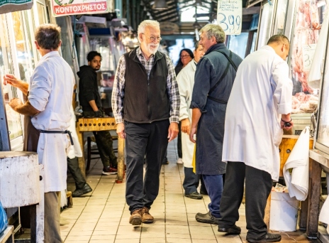 Αργύρης Μπακιρτζής: Συνέντευξη για το θεατρικό έργο «Η δημοπρασία» του Σταύρου Τσιώλη, τους Χειμερινούς Κολυμβητές, τη ζωή του.