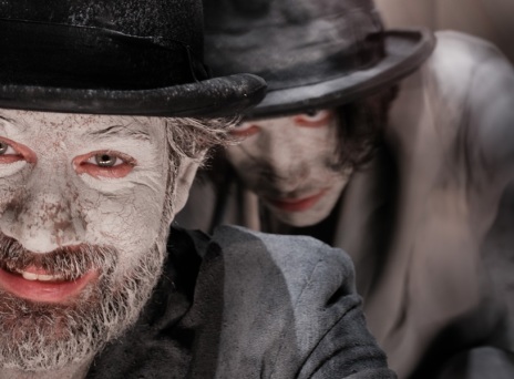 Περιμένοντας τον Γκοντό στο Θέατρο Πόρτα, σε σκηνοθεσία Θωμά Μοσχόπουλου