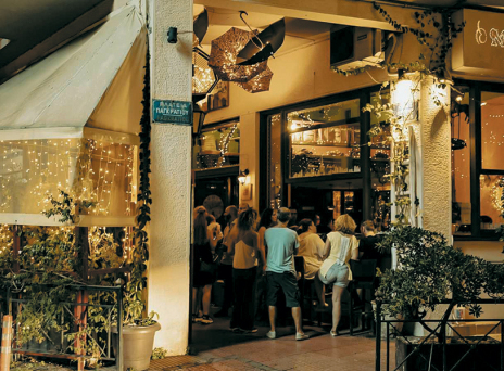 Medez Cafe & Bar: Το αγαπημένο στέκι του Παγκρατίου