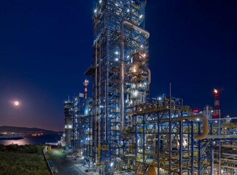 HELLENiQ ENERGY: αλλάζει για να συνεχίσει να πρωταγωνιστεί