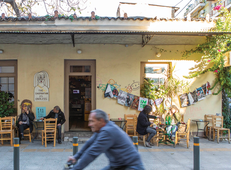 Τα Κανάρια: Το αγαπημένο στέκι με τους νόστιμους μεζέδες και τις όμορφες μουσικές βραδιές