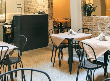 Το τριαντάφυλλο της νοστιμιάς: Το δημοφιλές μεζεδοπωλείο της Λέκκα