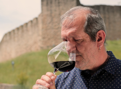 Winery Monsieur Nicolas: Το επισκέψιμο οινοποιείο με την ξεχωριστή ιστορία και τις μοναδικές ετικέτες κρασιού